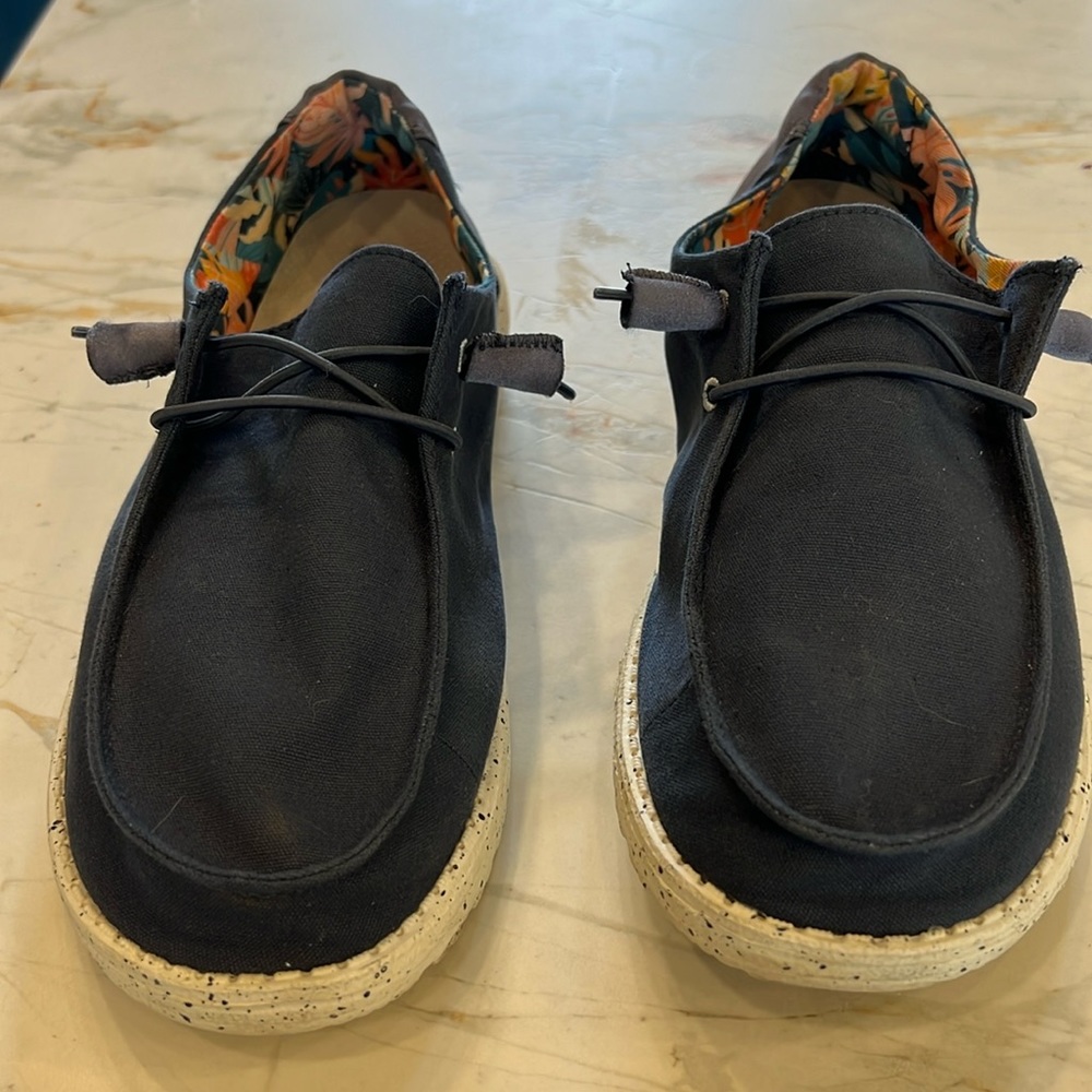 Hey Dude shoes. Wendy style size 10